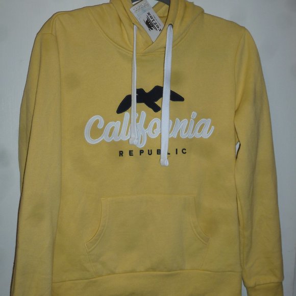 Cute w/ Embroidered logo California Republic Fleece  easy to layer hoodie SZ M - Picture 1 of 8